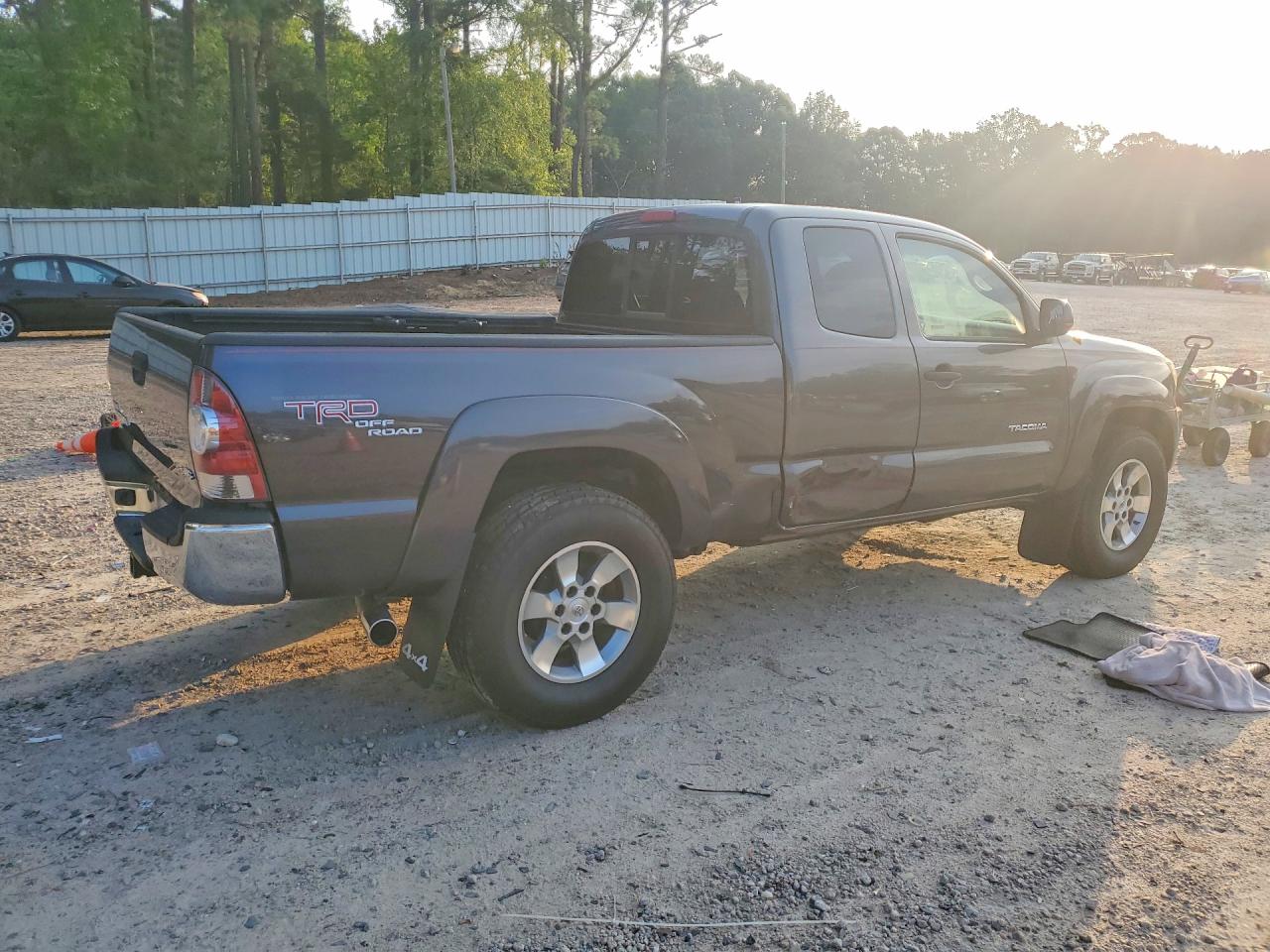 2011 TOYOTA TACOMA