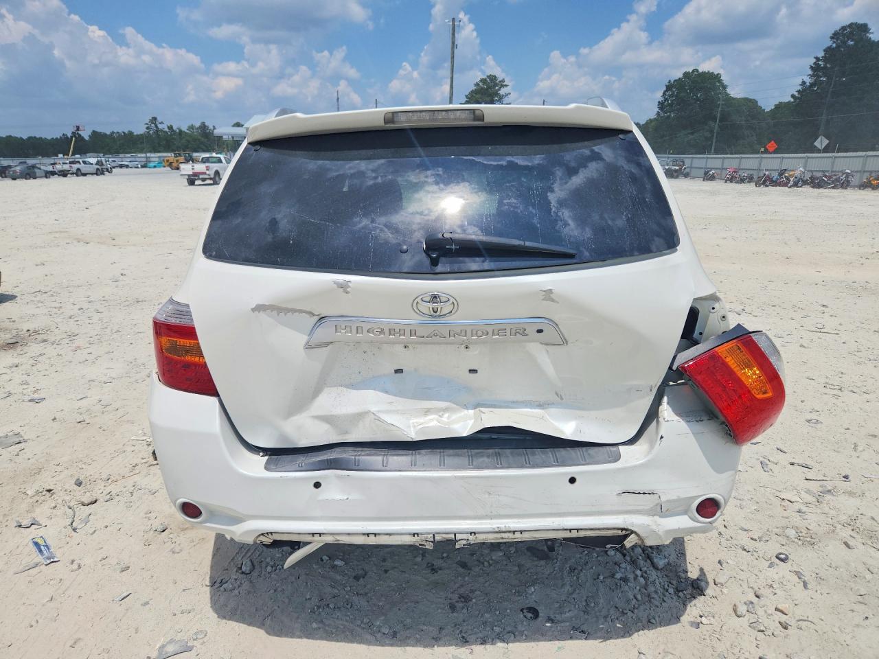 2010 TOYOTA HIGHLANDER