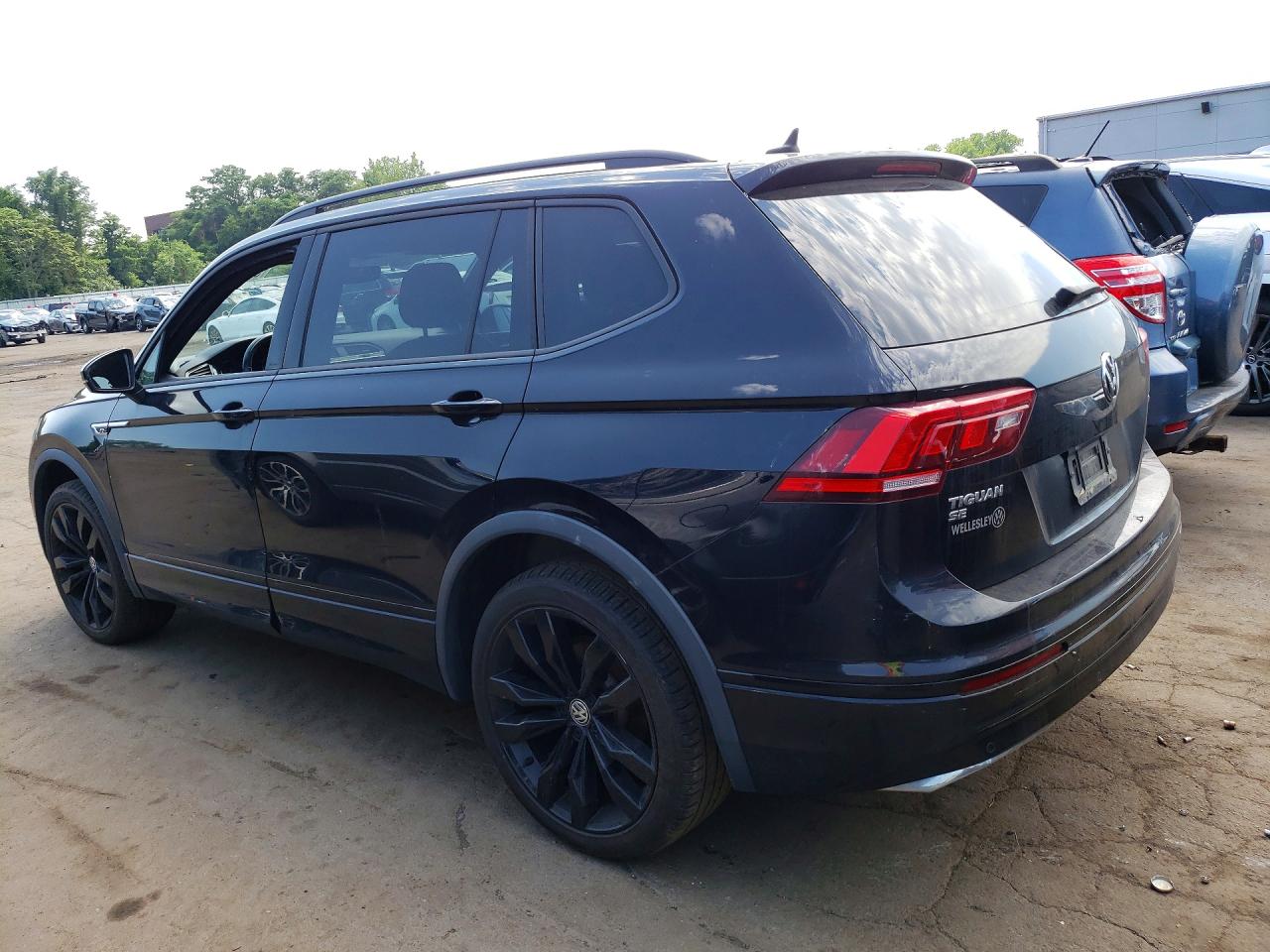 2021 VOLKSWAGEN TIGUAN