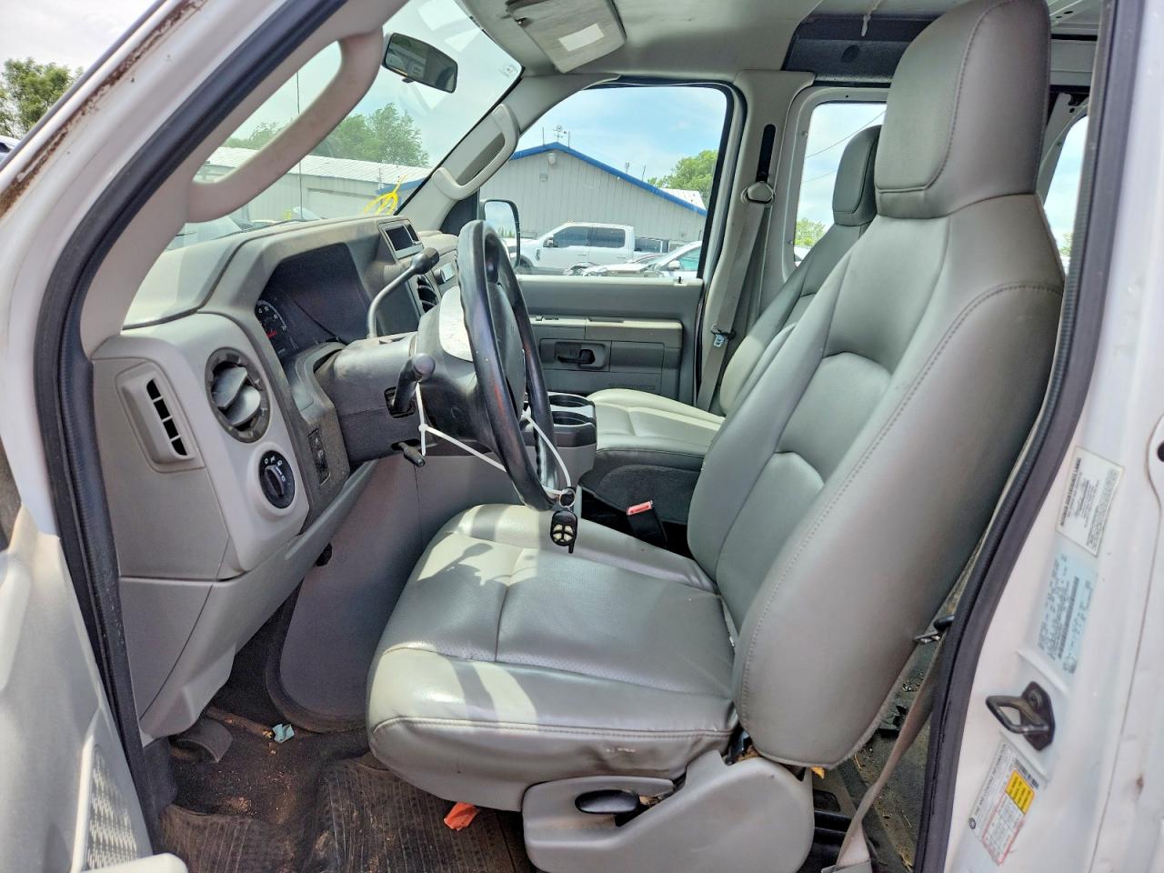 2009 FORD ECONOLINE