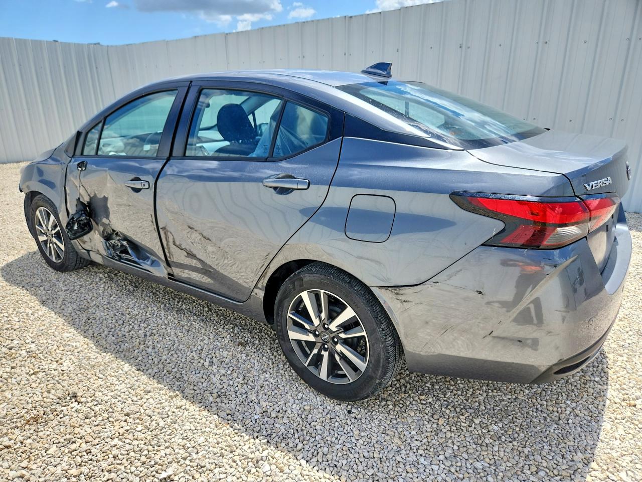 2025 NISSAN VERSA