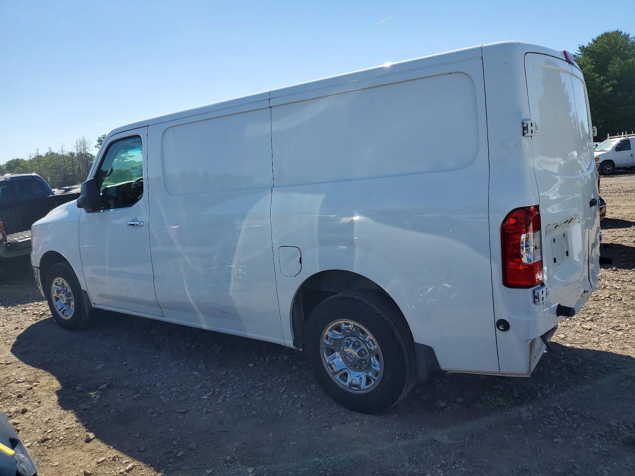 2016 NISSAN NV