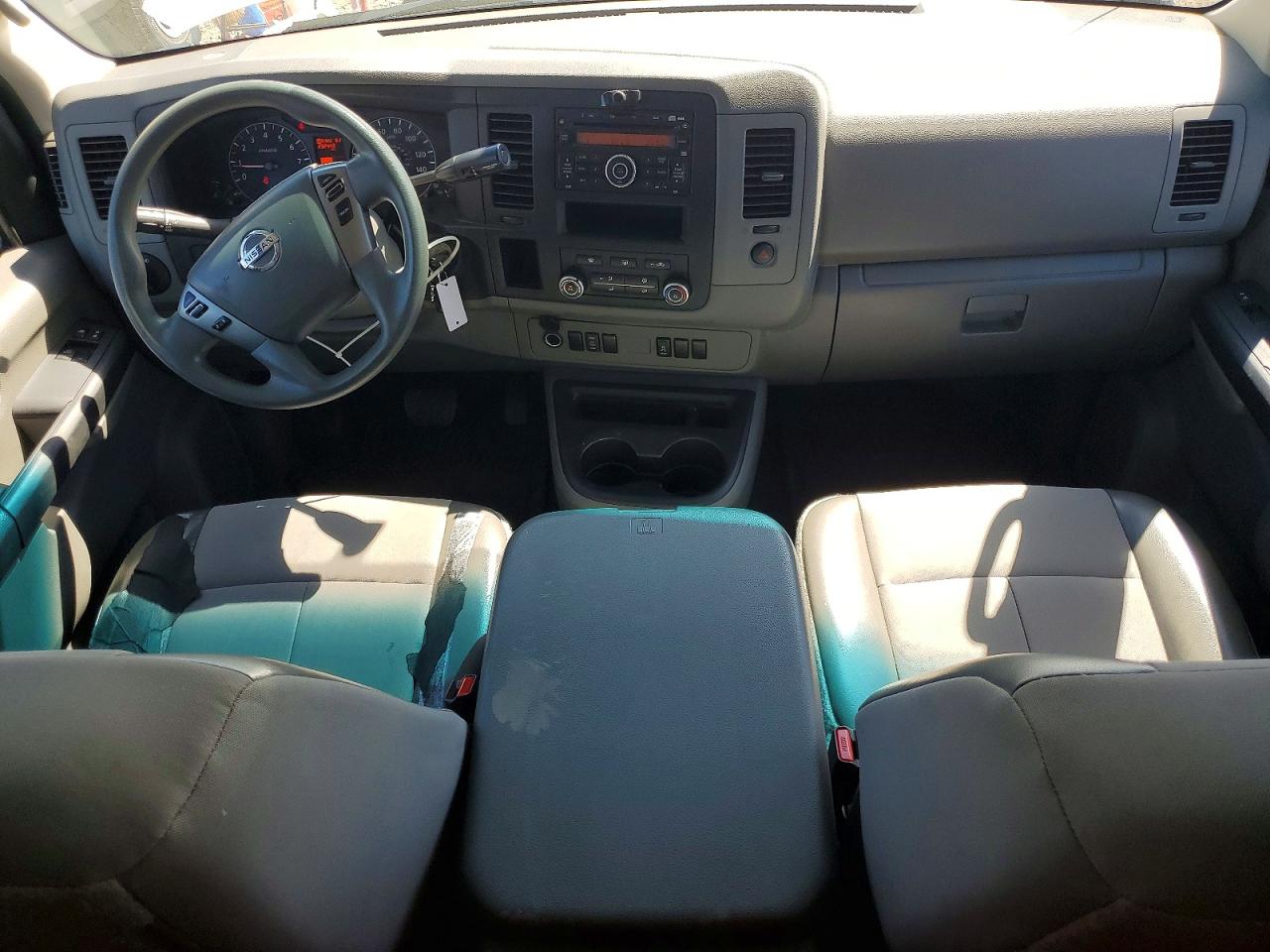 2016 NISSAN NV