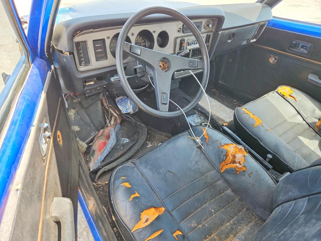 1977 TOYOTA COROLLA