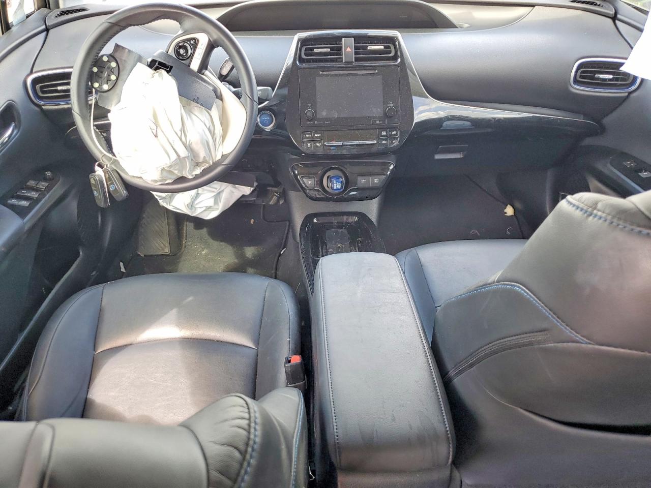 2017 TOYOTA PRIUS