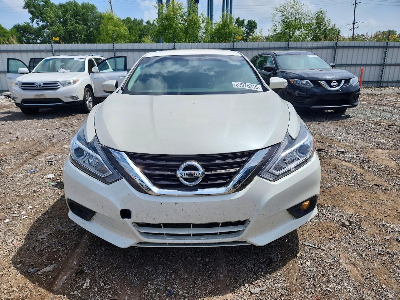 2017 NISSAN ALTIMA