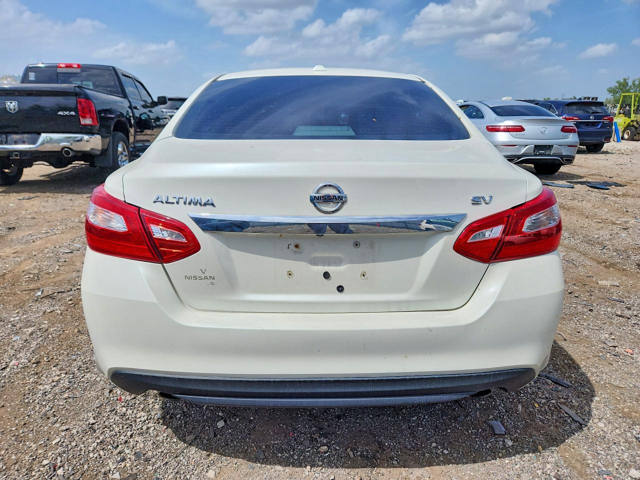 2017 NISSAN ALTIMA