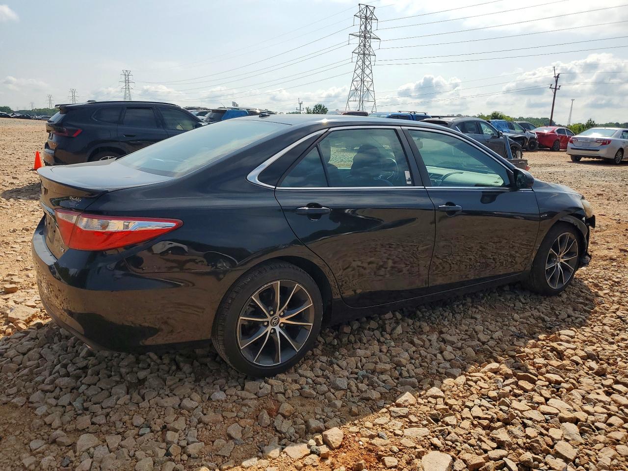 2017 TOYOTA CAMRY