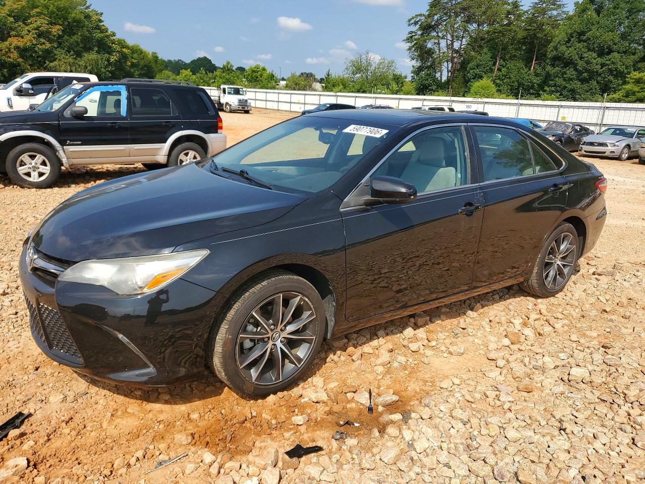 2017 TOYOTA CAMRY