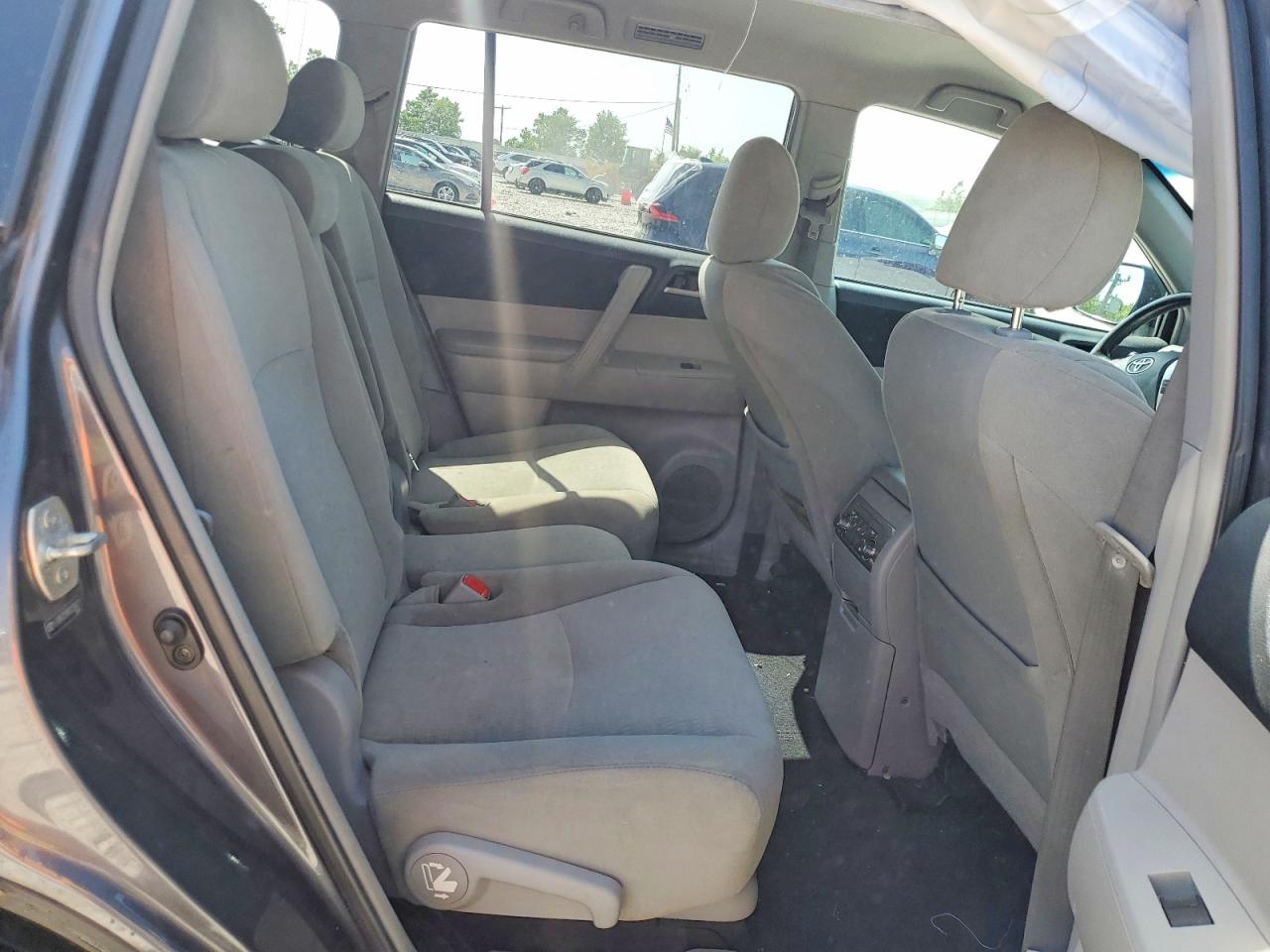 2013 TOYOTA HIGHLANDER