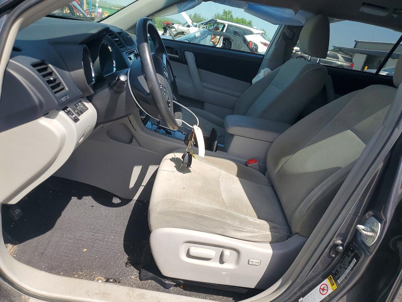 2013 TOYOTA HIGHLANDER