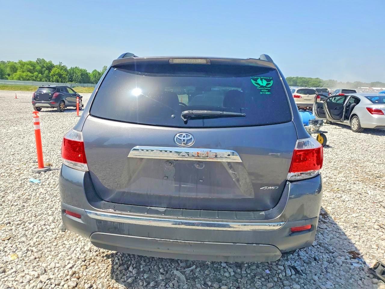 2013 TOYOTA HIGHLANDER