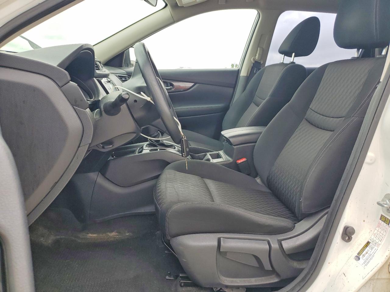 2017 NISSAN ROGUE