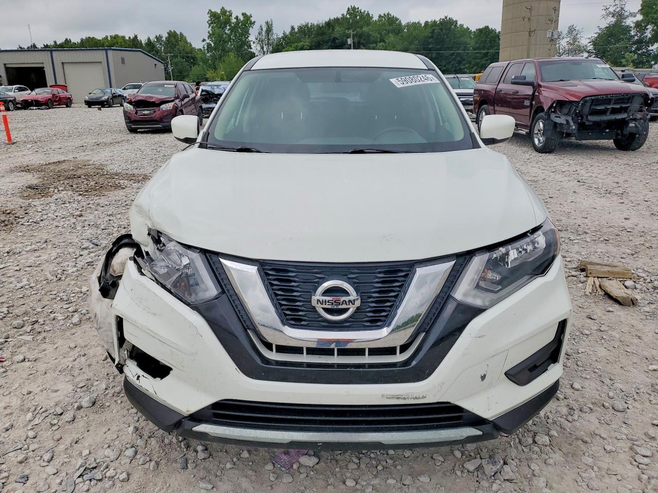 2017 NISSAN ROGUE
