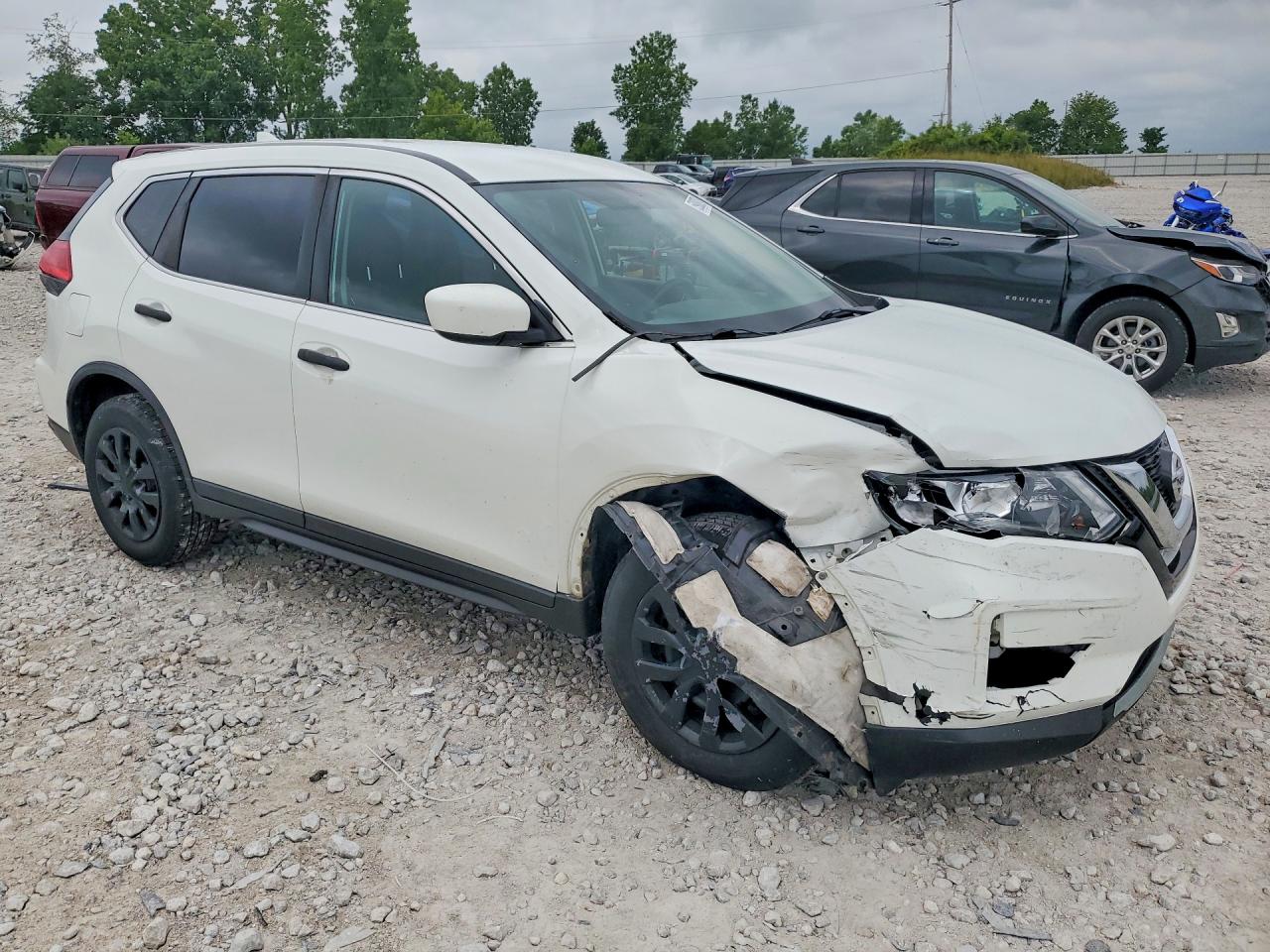 2017 NISSAN ROGUE