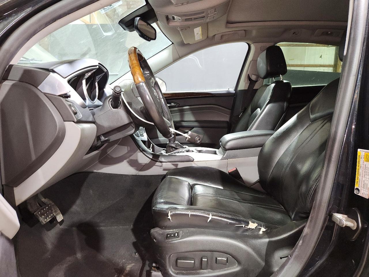 2011 CADILLAC SRX
