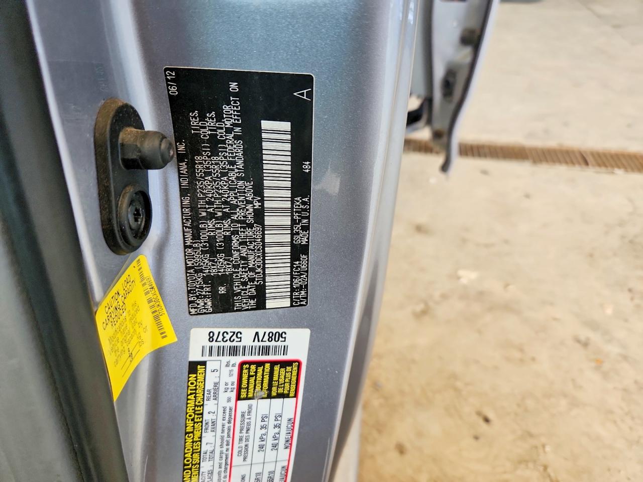 2012 TOYOTA SIENNA