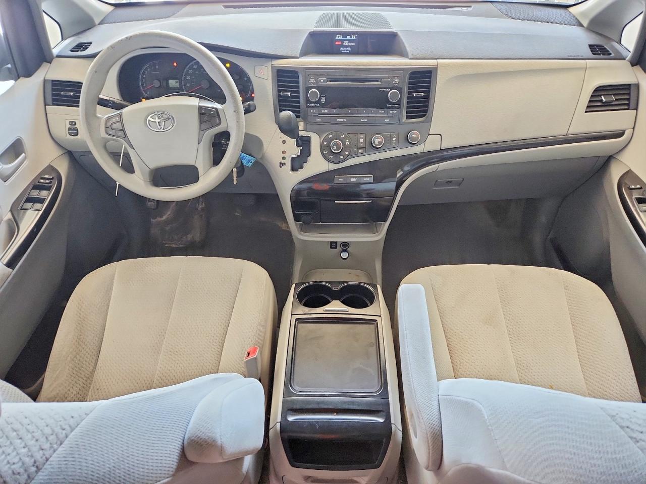 2012 TOYOTA SIENNA