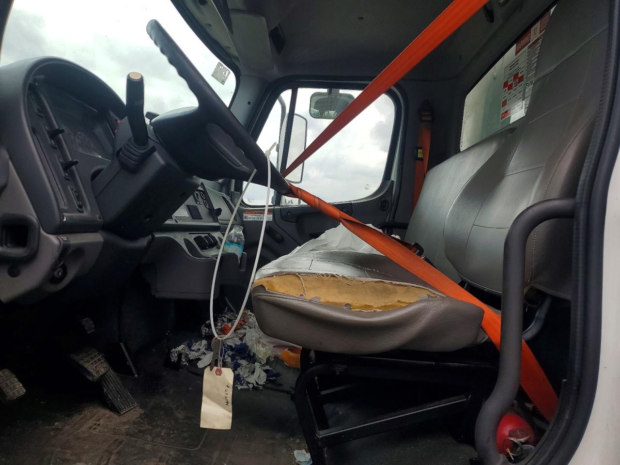 2016 FRHT - FREIGHTLINER ALL OTHER
