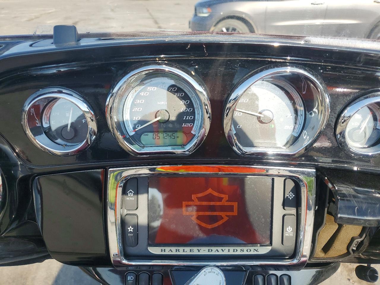 2014 HARLEY-DAVIDSON FL