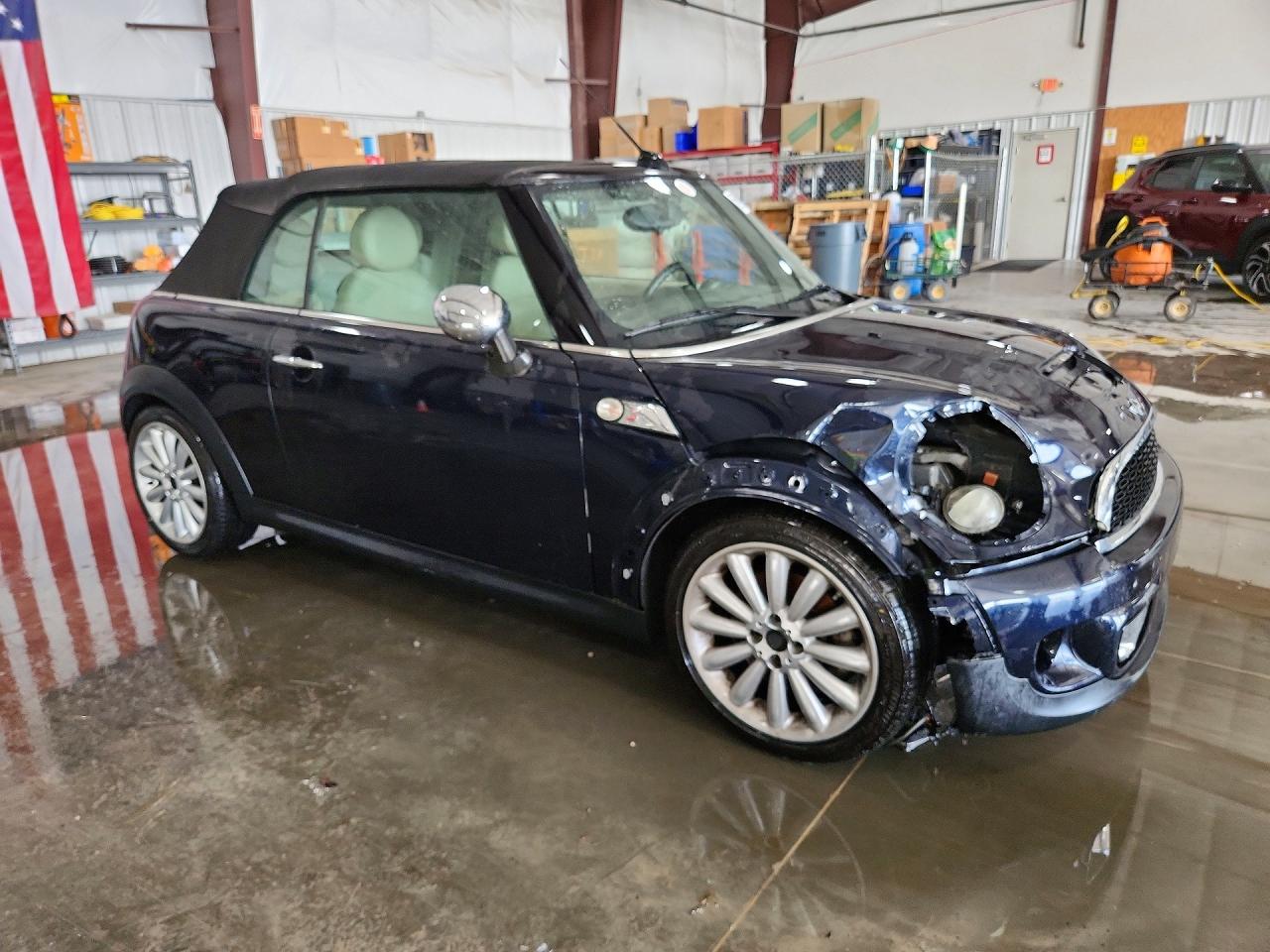 2013 MINI COOPER