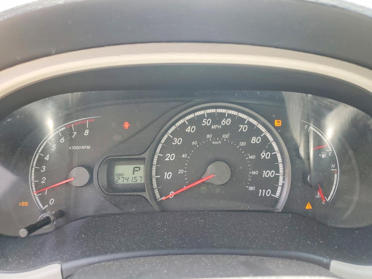 2011 TOYOTA SIENNA