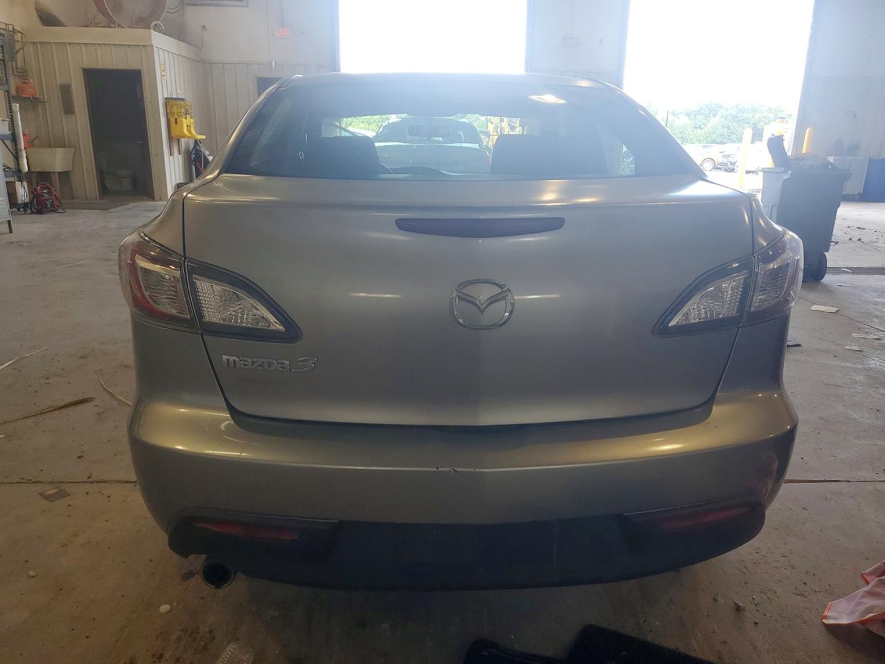 2010 MAZDA 3