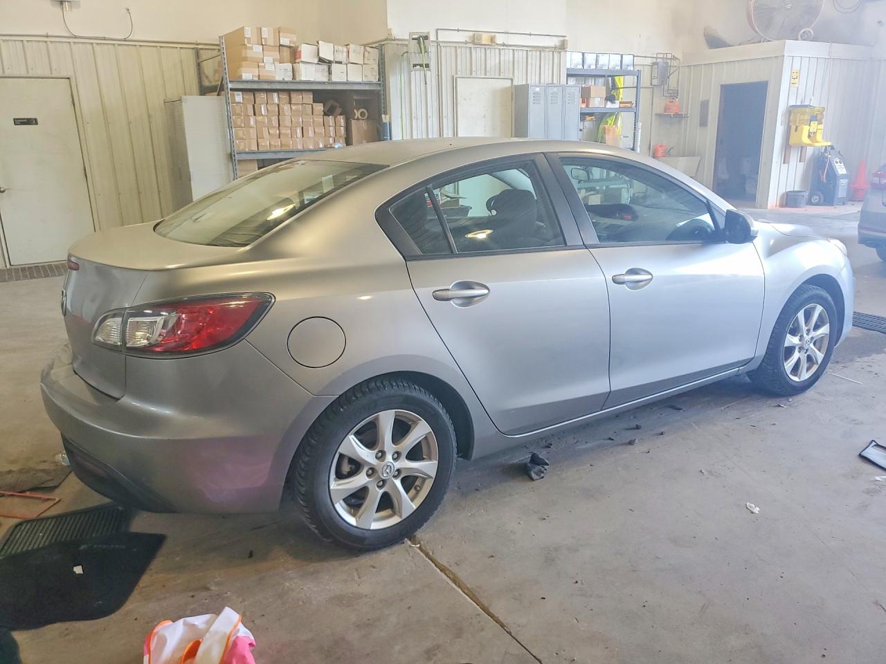 2010 MAZDA 3