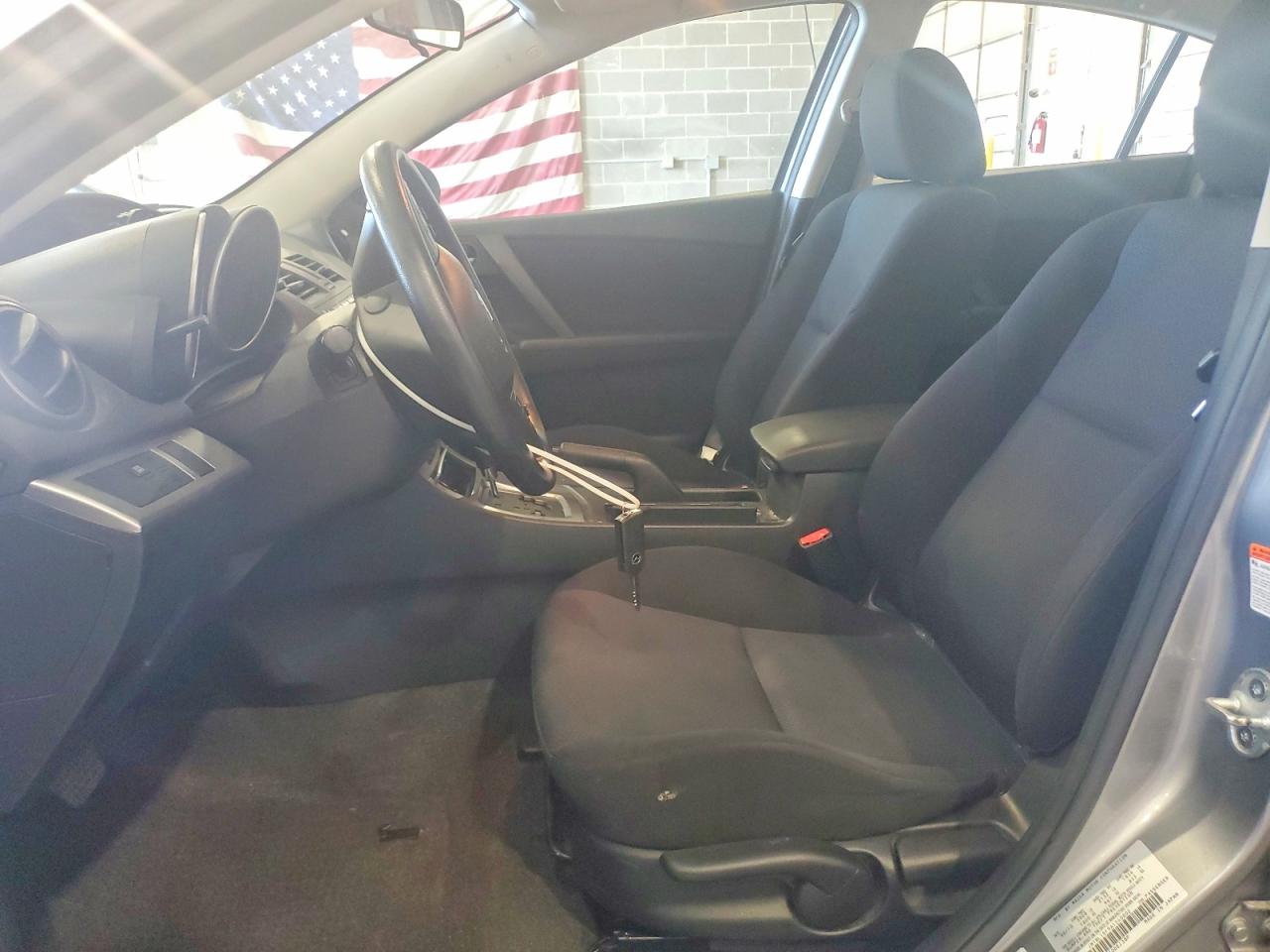 2010 MAZDA 3