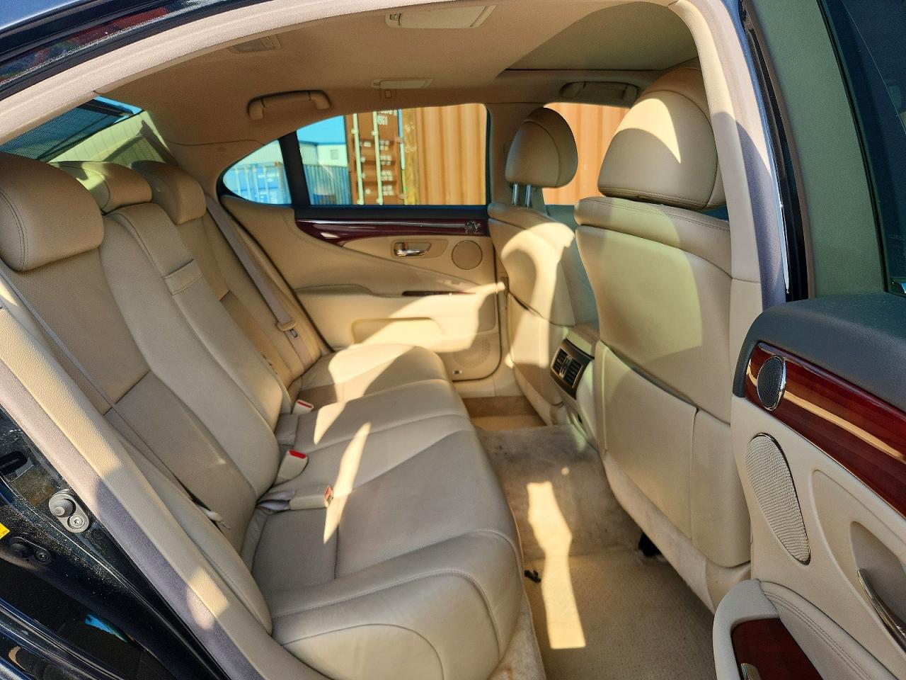 2007 LEXUS LS460