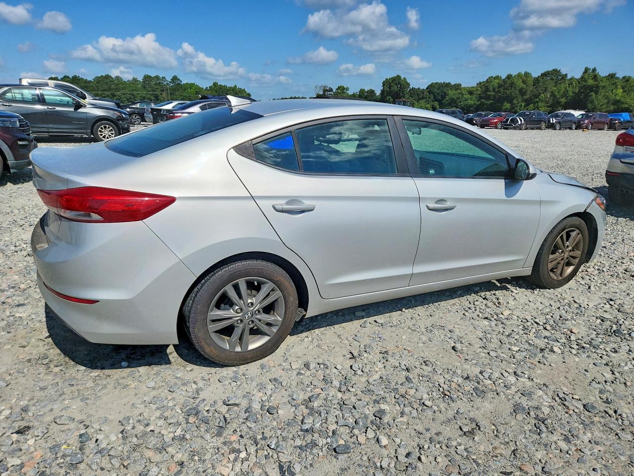 2017 HYUNDAI ELANTRA