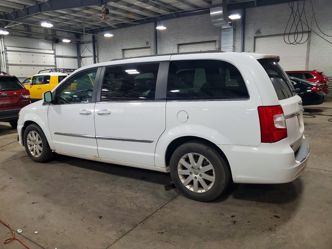 2014 CHRYSLER MINIVAN