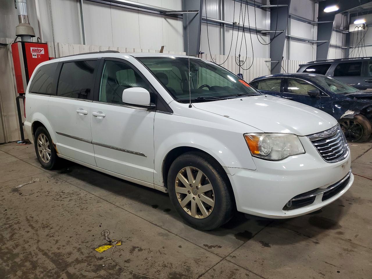 2014 CHRYSLER MINIVAN