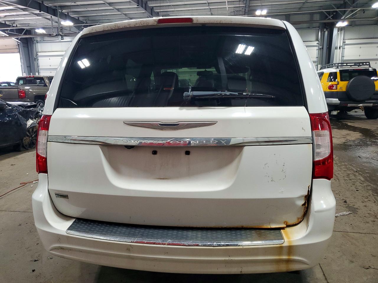 2014 CHRYSLER MINIVAN
