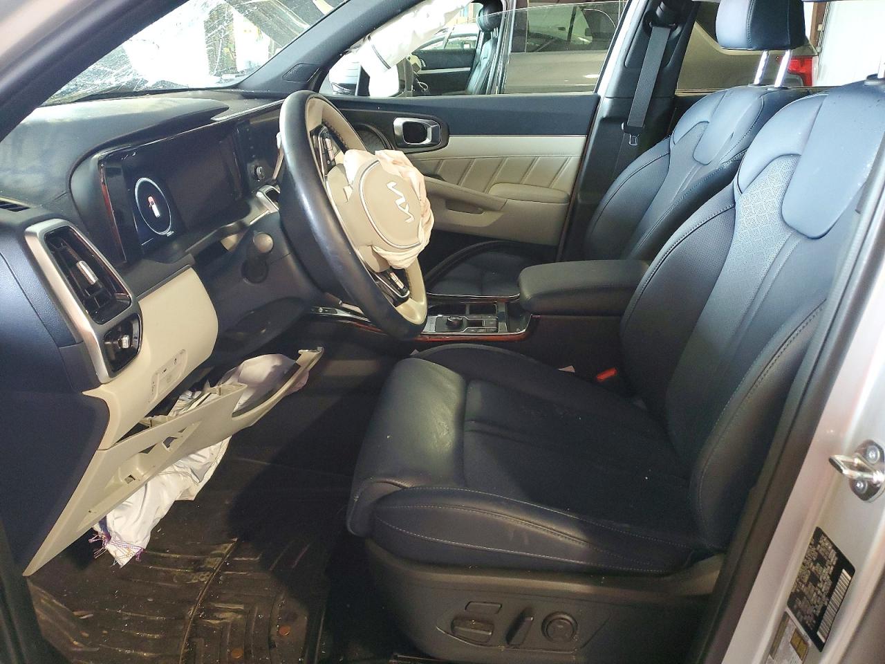 2023 KIA SORENTO