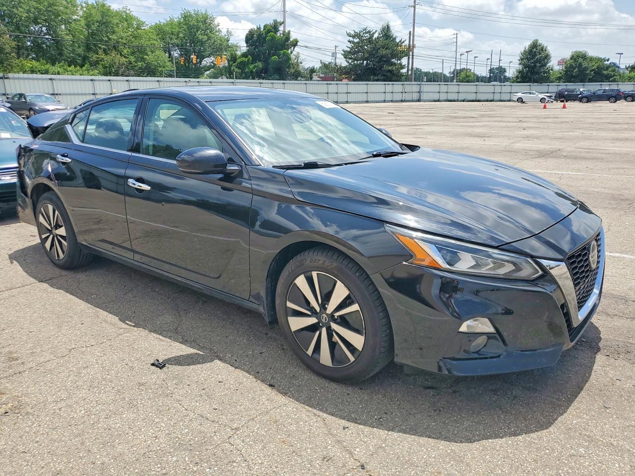 2019 NISSAN ALTIMA
