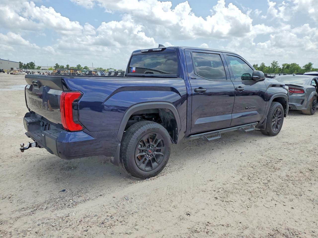 2025 TOYOTA TUNDRA