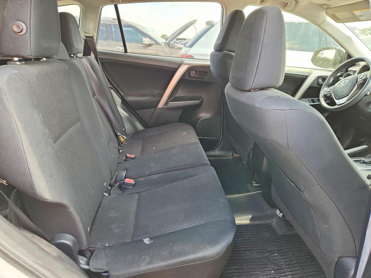 2016 TOYOTA RAV4