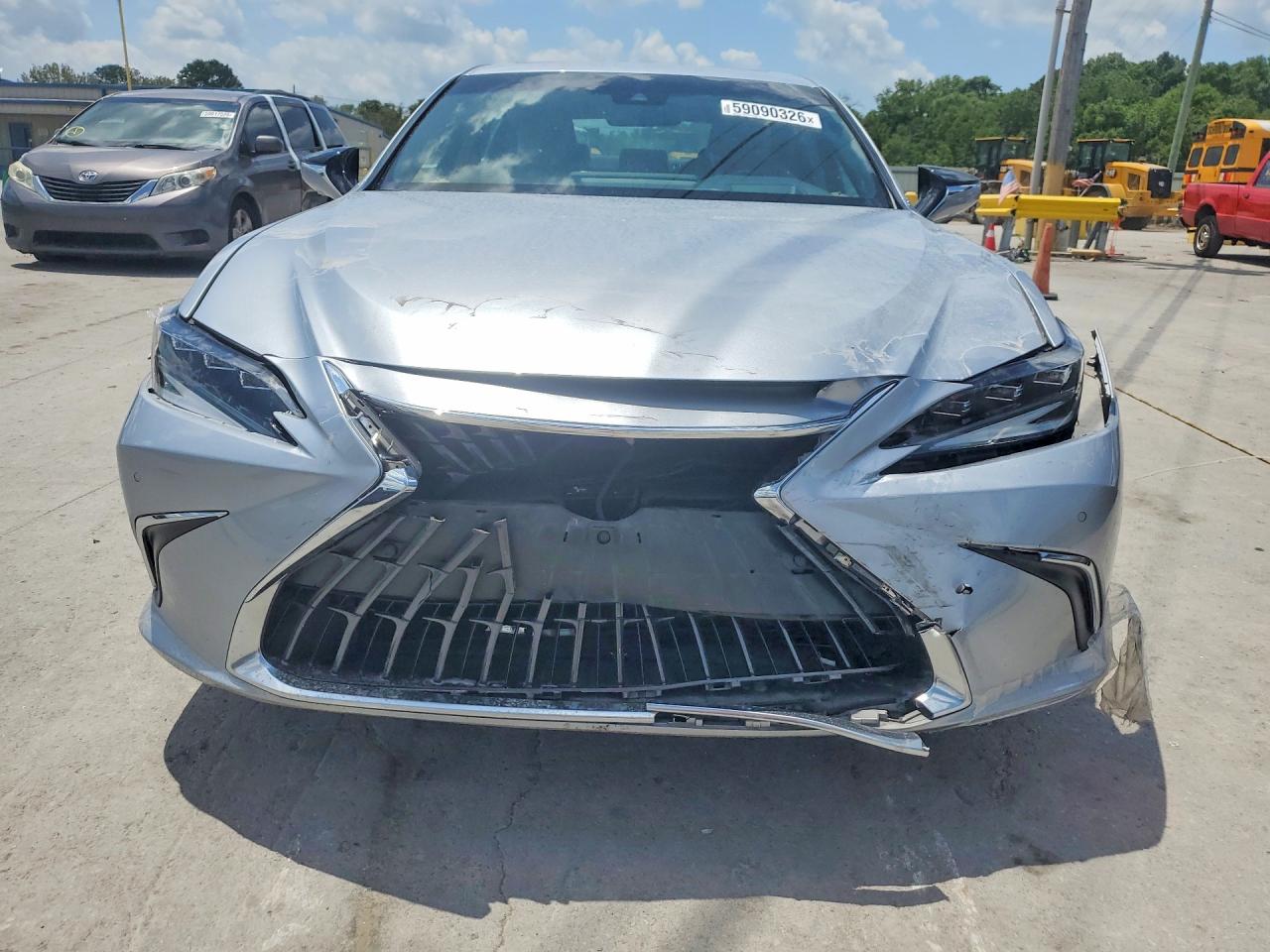 2022 LEXUS ES300
