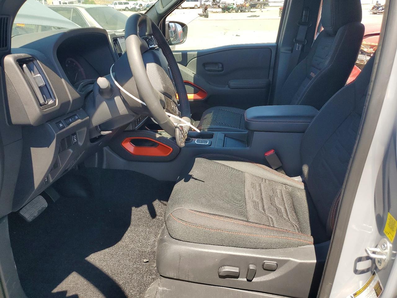 2026 NISSAN FRONTIER