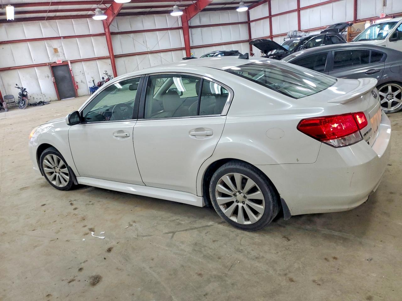 2011 SUBARU LEGACY