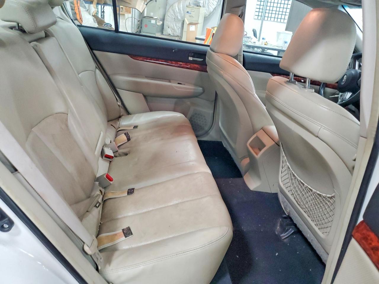 2011 SUBARU LEGACY