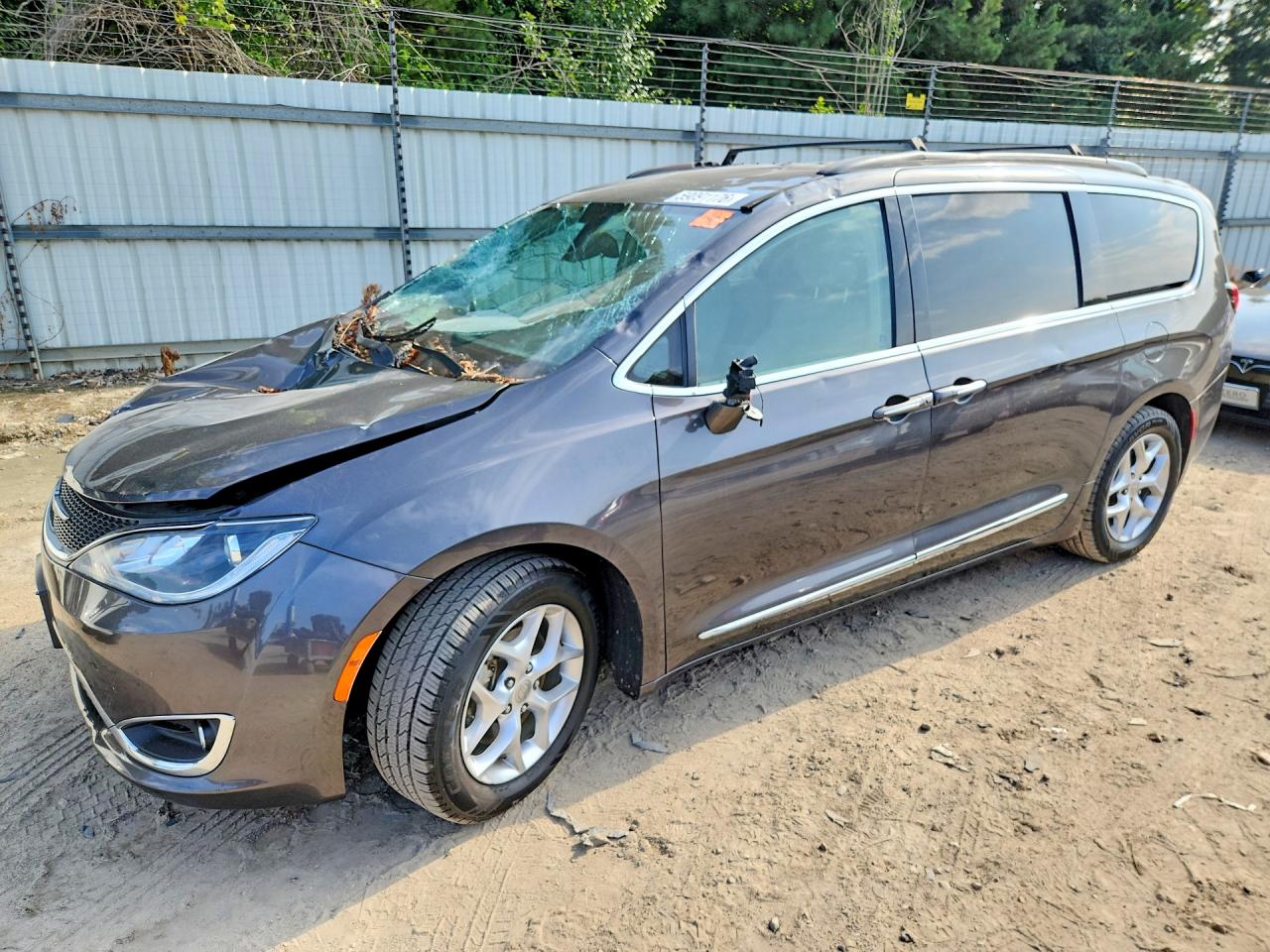 2017 CHRYSLER PACIFICA