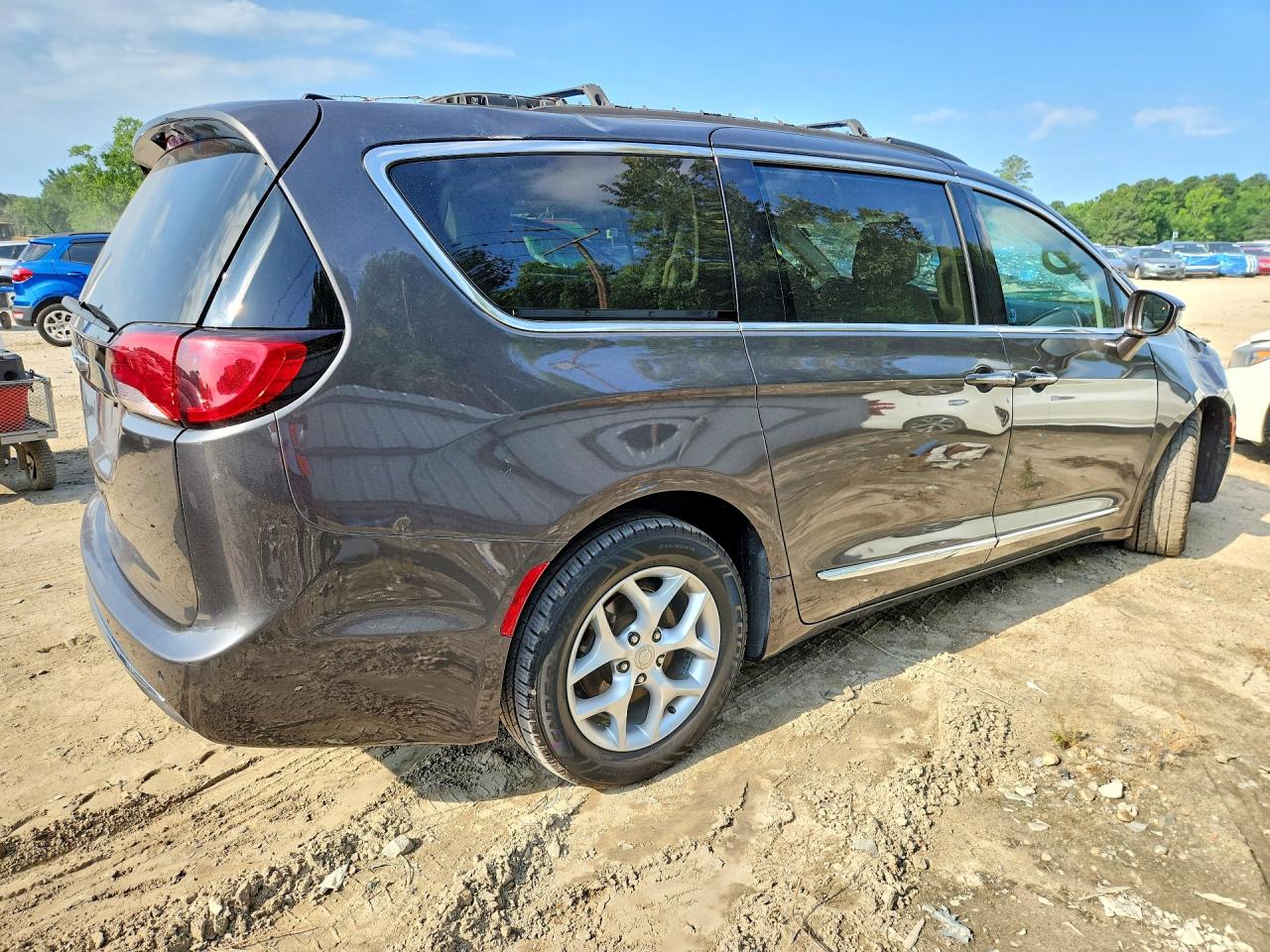 2017 CHRYSLER PACIFICA