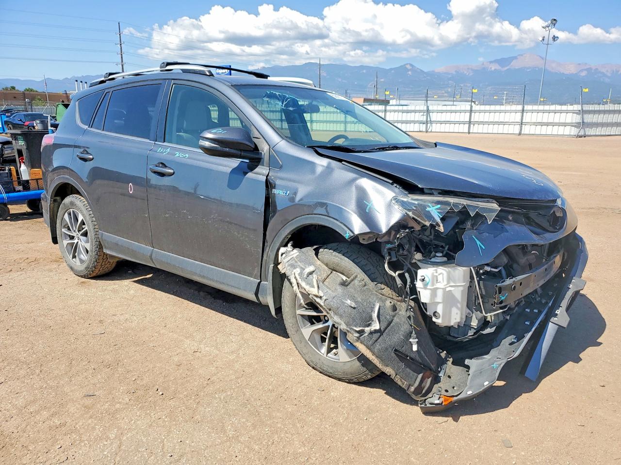 2016 TOYOTA RAV4