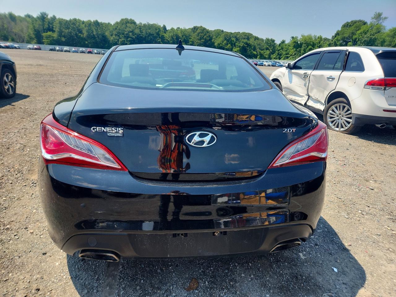 2013 HYUNDAI GENESIS