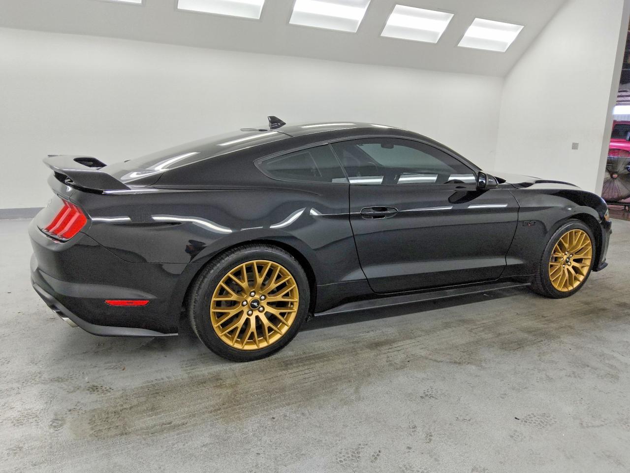 2021 FORD MUSTANG