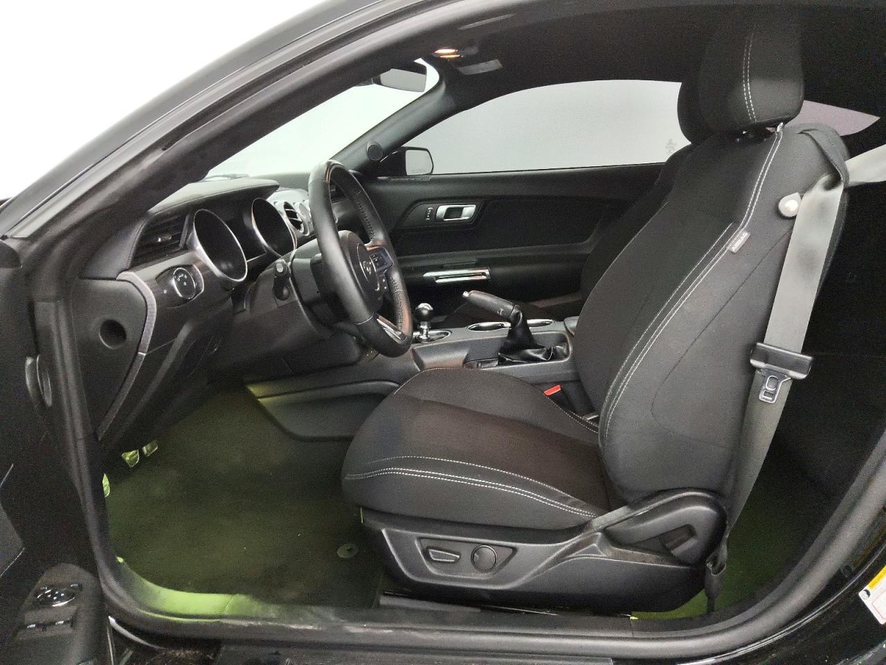 2021 FORD MUSTANG