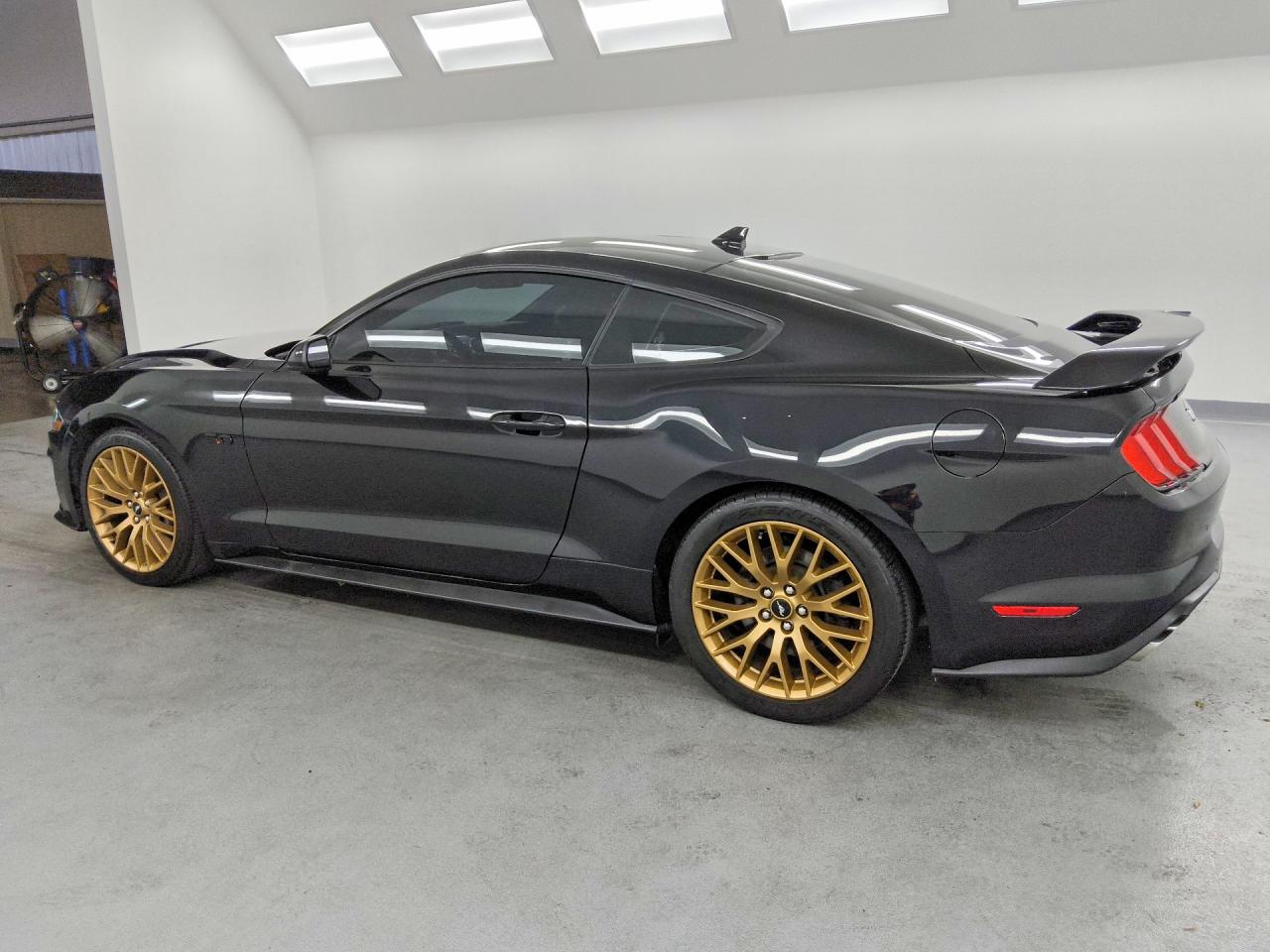 2021 FORD MUSTANG