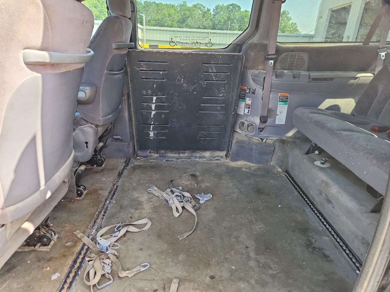 2000 CHRYSLER MINIVAN